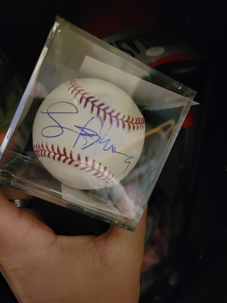 Signed Lance Armstrong Baseball