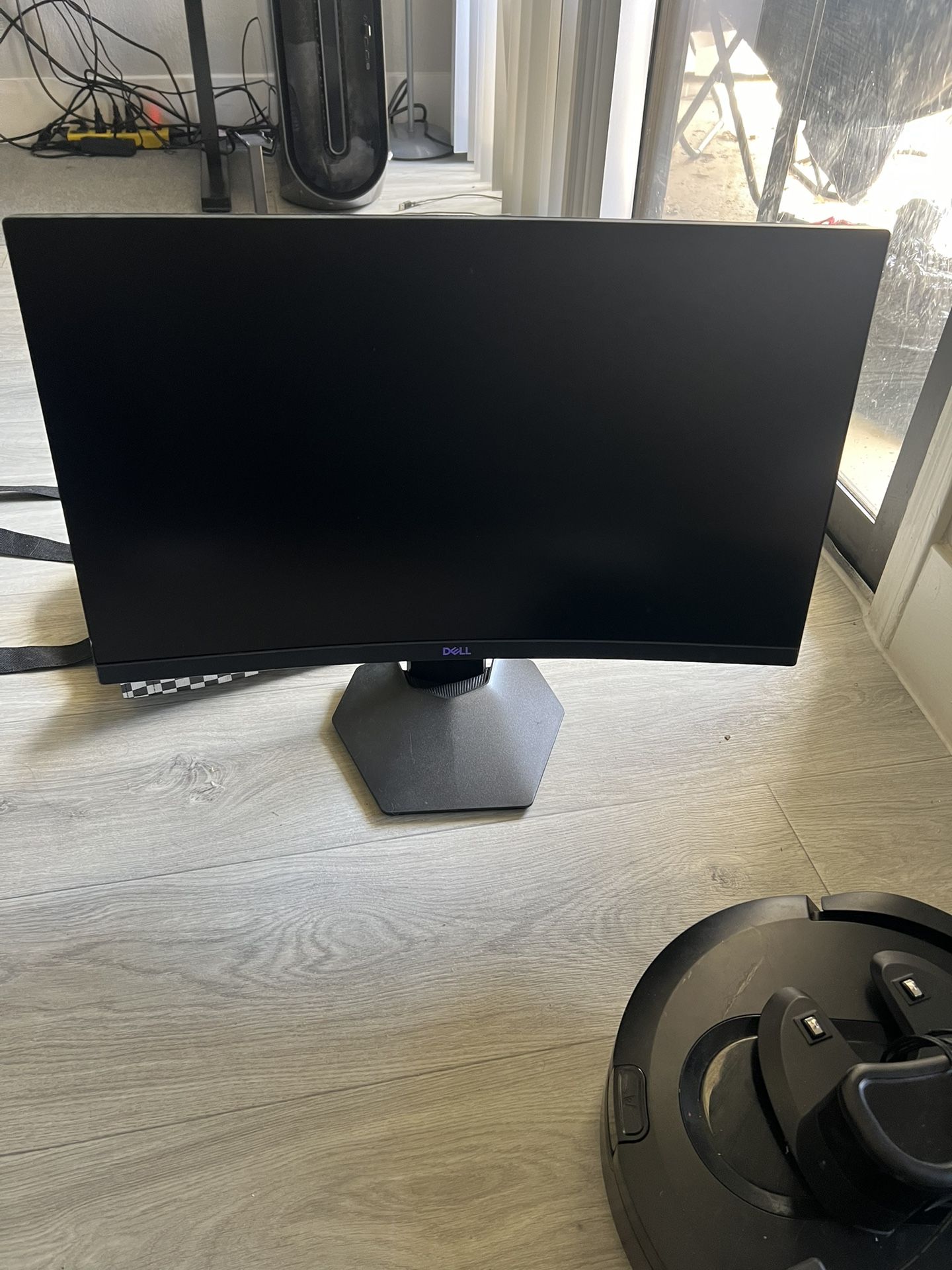 24” Curved Dell Monitor 