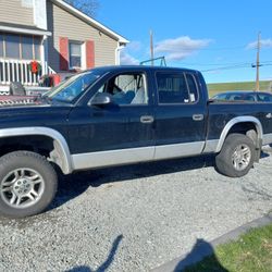 2004 Dodge Dakota SLT