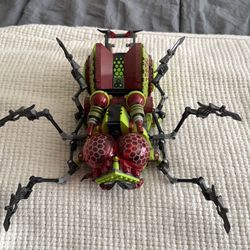 LEGO 70708 Hive Crawler from the Galaxy Squad series