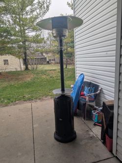 Outdoor freestanding heater