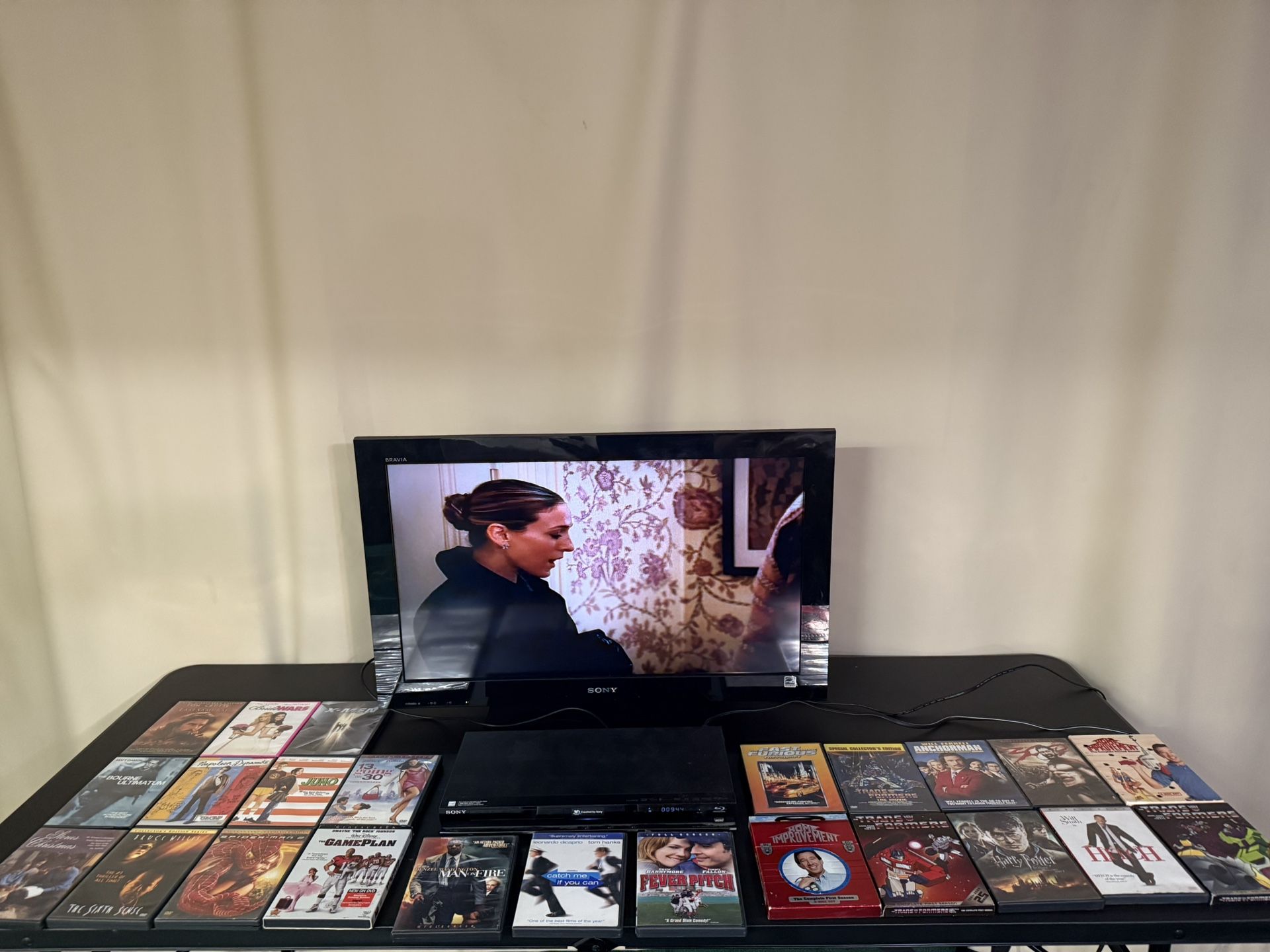 Tv , DVD Player ,