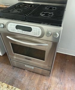 Gas stove
