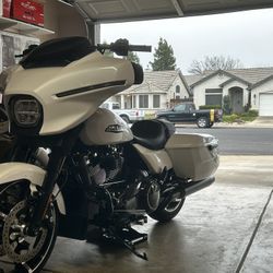 2024 Harley Street glide