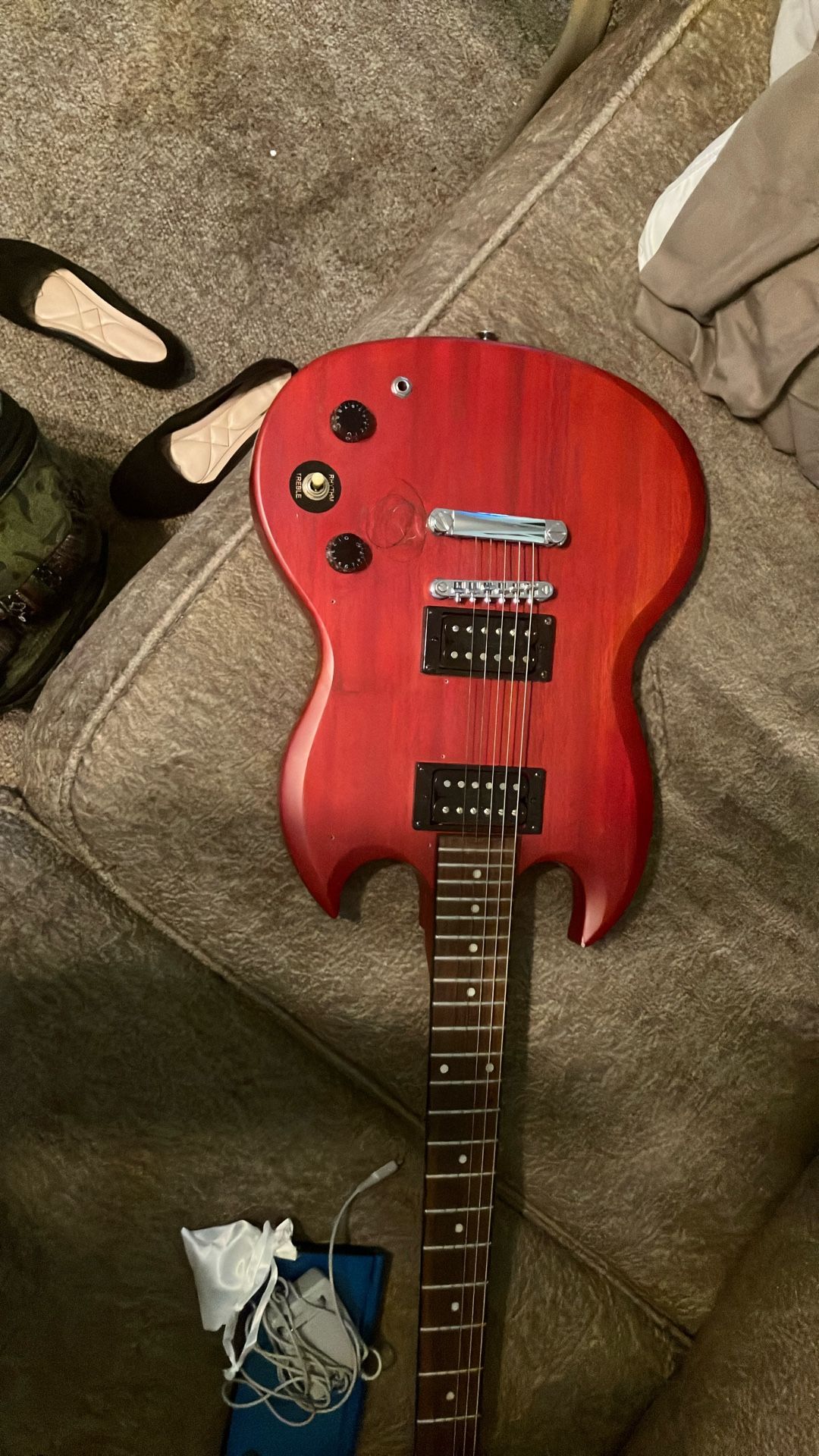 Guitar And Ds ,games And Charger For Trade
