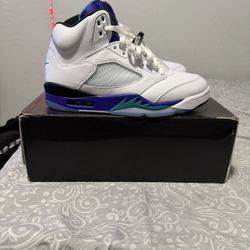 New Jordan 5 Grape Size 9 Mens