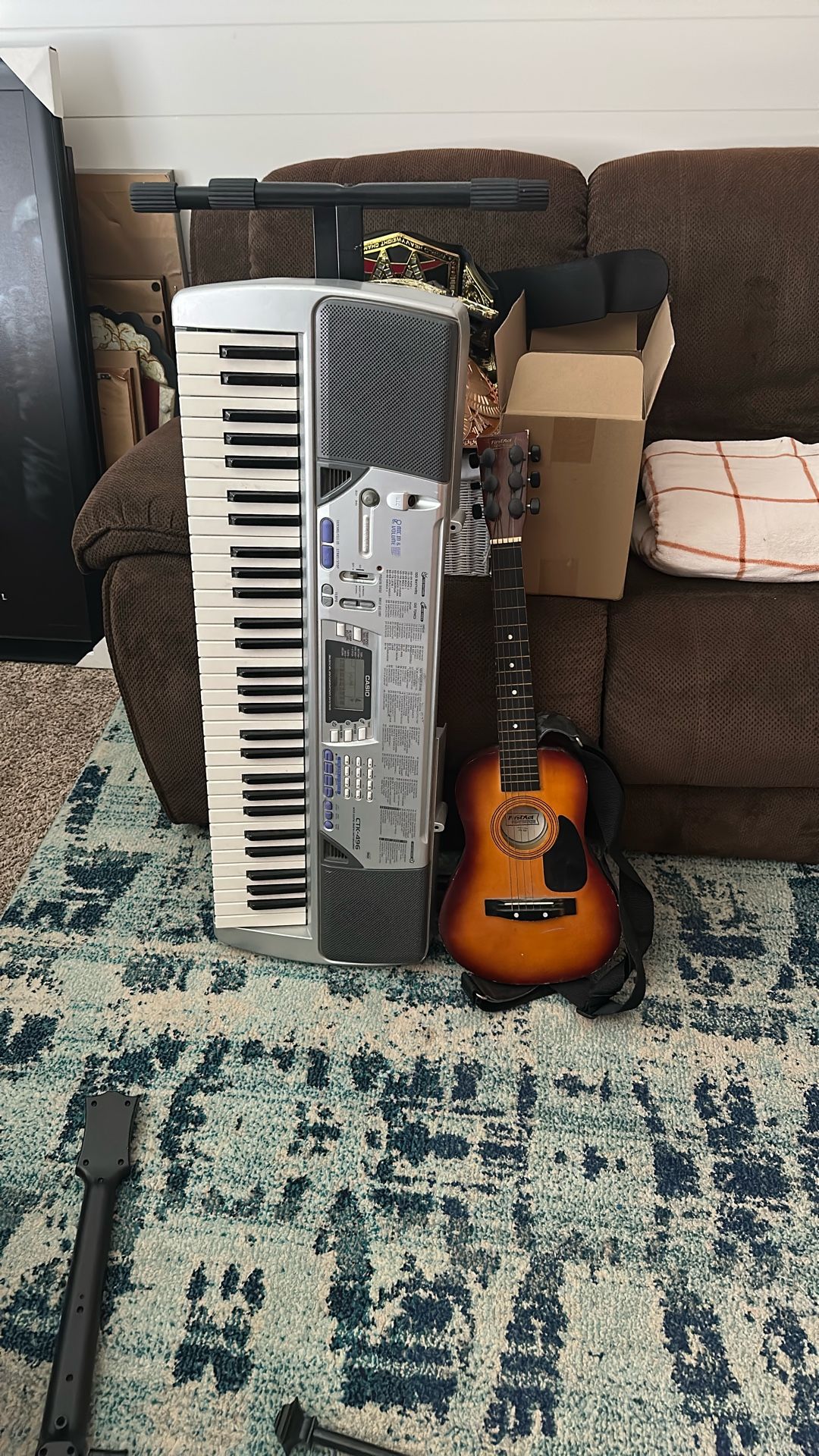 Keyboard & Guitar