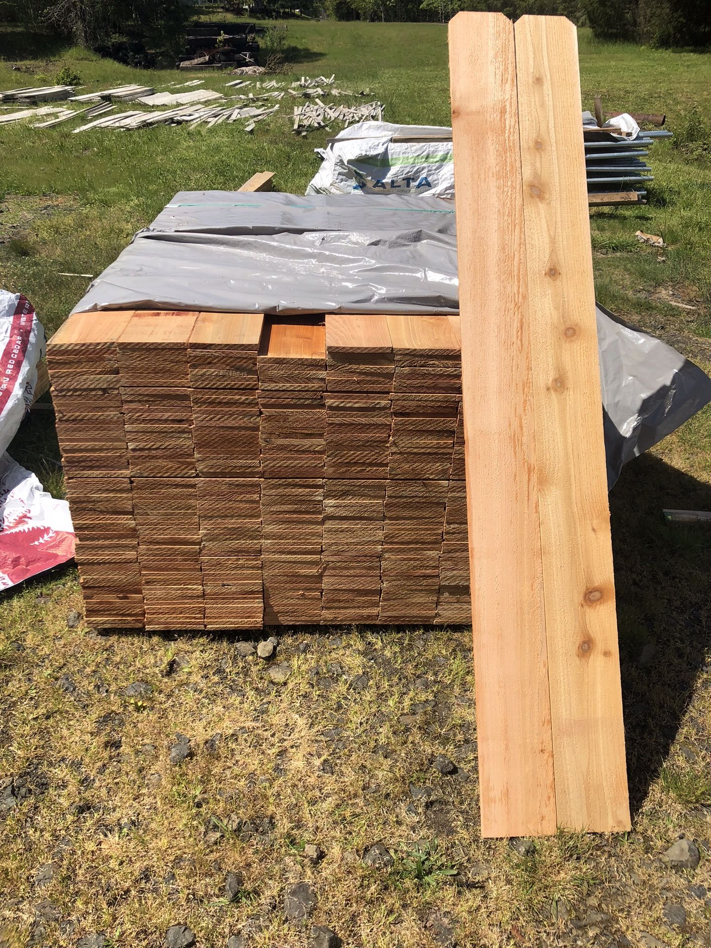 1x6x6 DE cedar fencing