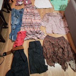 40 For All Womens Size Large And XLarge  Some Like New 