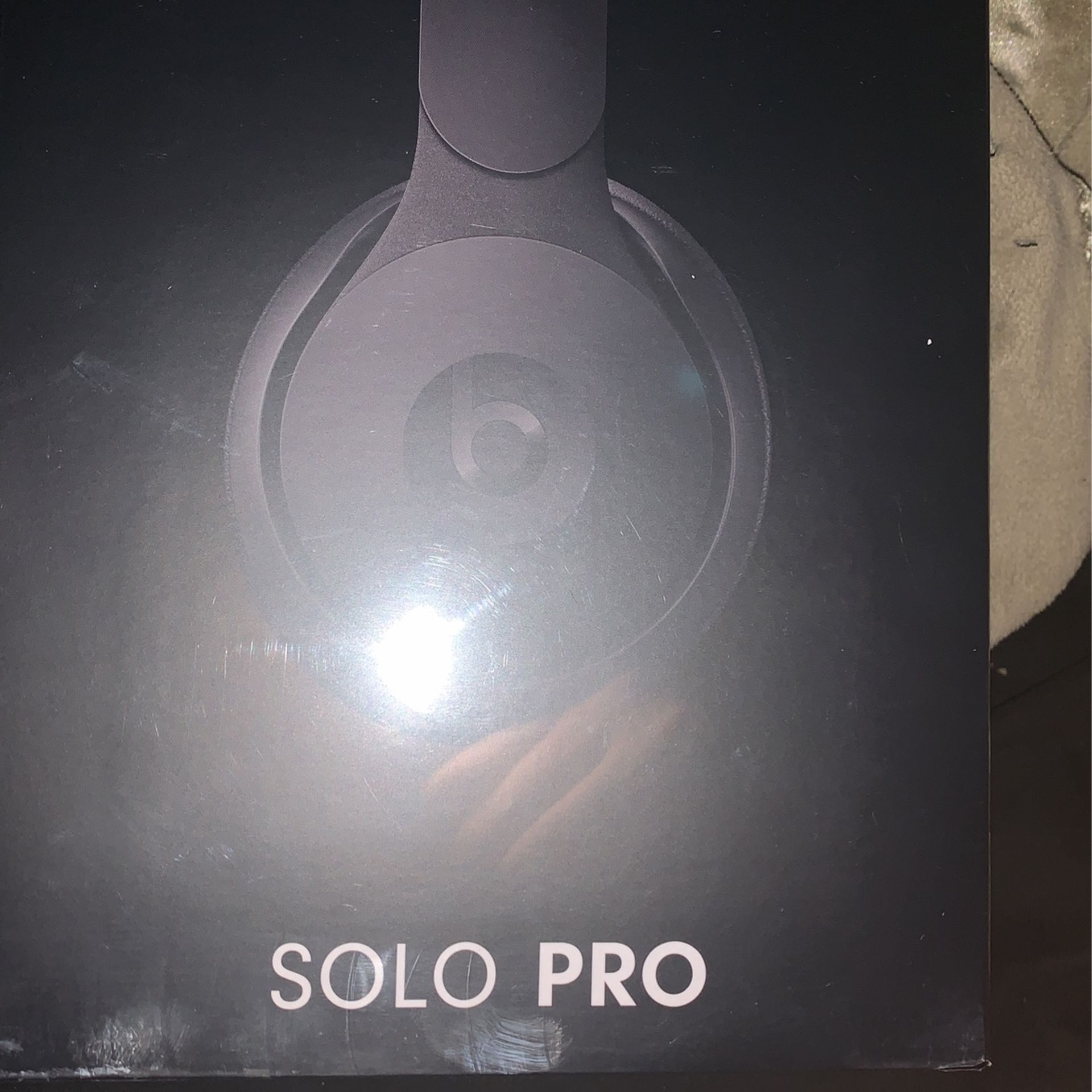 Beats Solo Pro