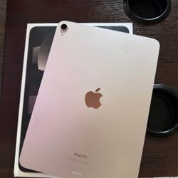iPad Air 5th gen 64GB