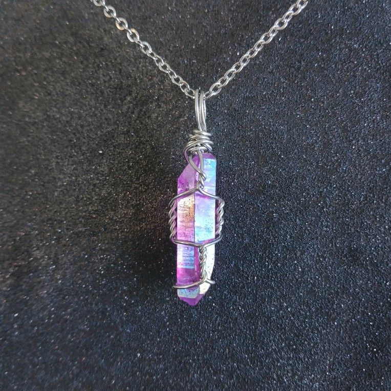 Purple Aura quartz wire wrapped crystal pendant on 20" silver necklace new