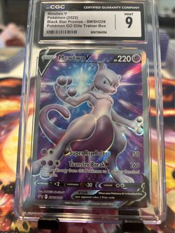MEWTWO V Black Star Promo #SWSH229 Pokemon GO 2022 ETB CGC 9 MINT.