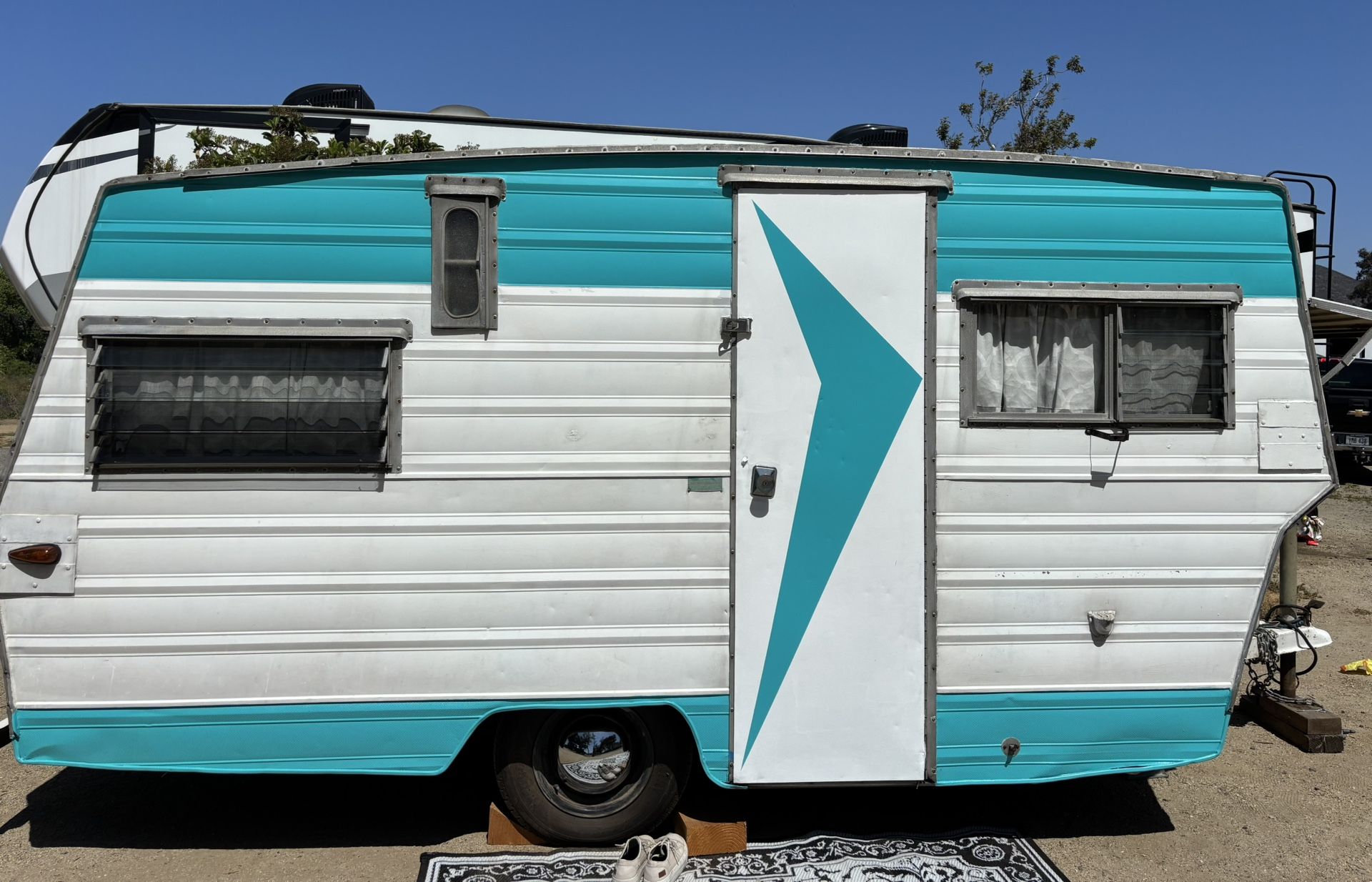 1966 Aristocrat Lo Liner Travel Trailer