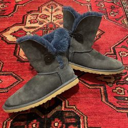 Ugg Bailey Blue Boots, Sz. 6
