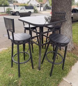 200patio Set New Open Box