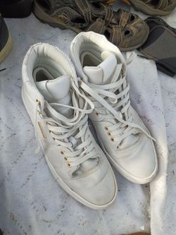 GBG men's shoes