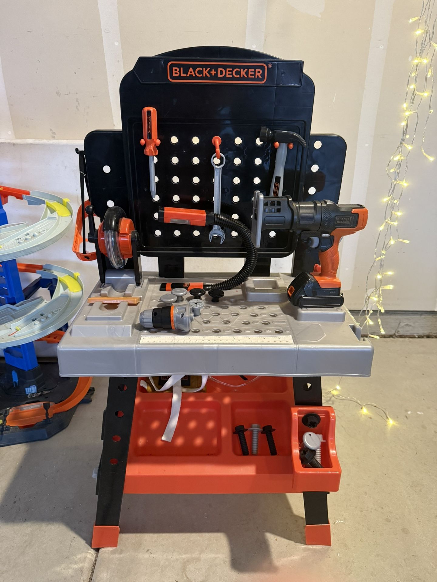 Black and Decker Toy Bench