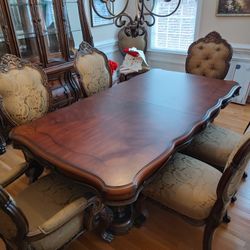 Offer up 2025 dining room set