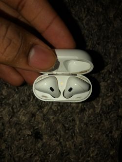 Apple AirPods bad battery but still works