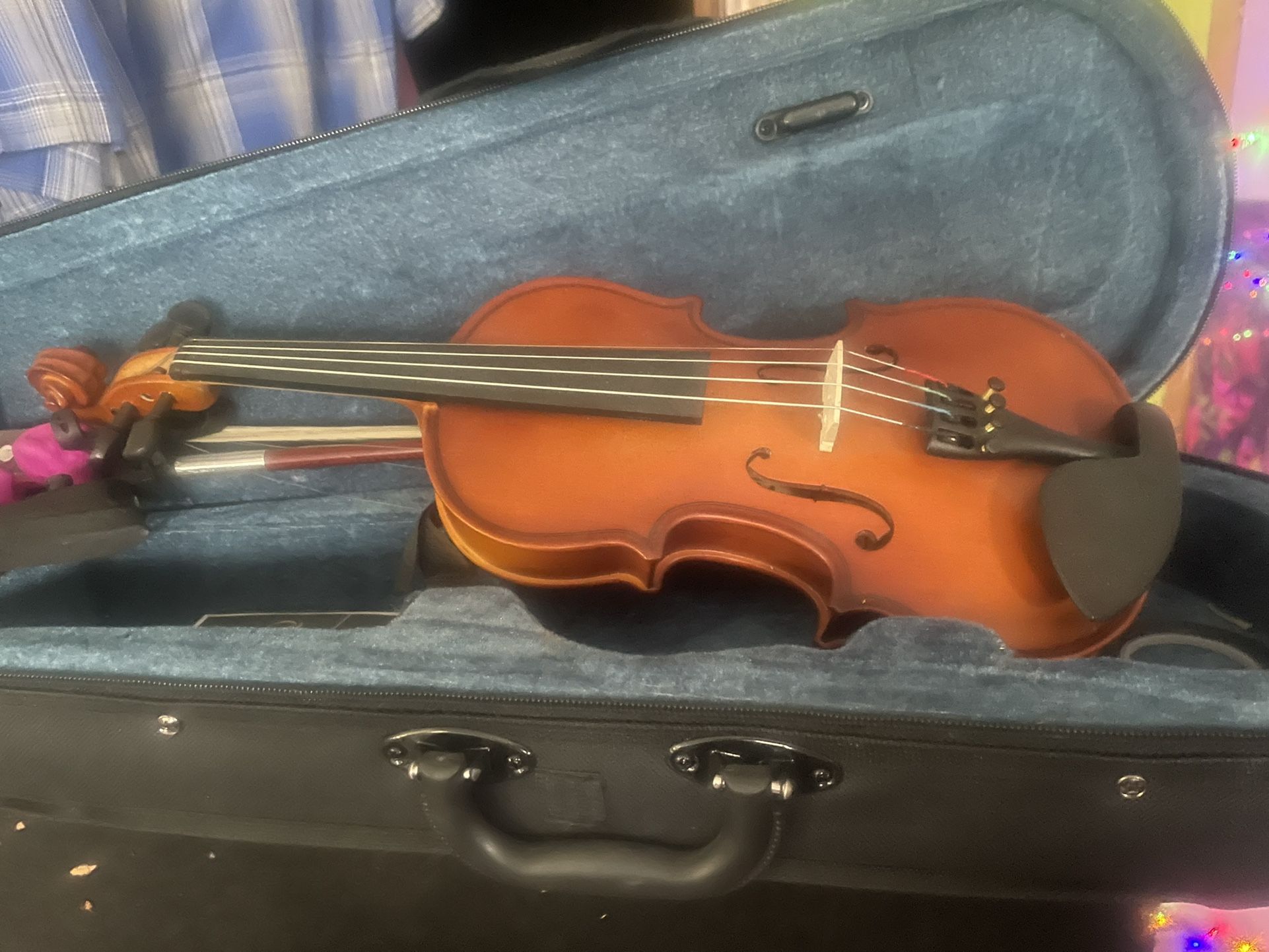 Brand new 1/8 child size student violin