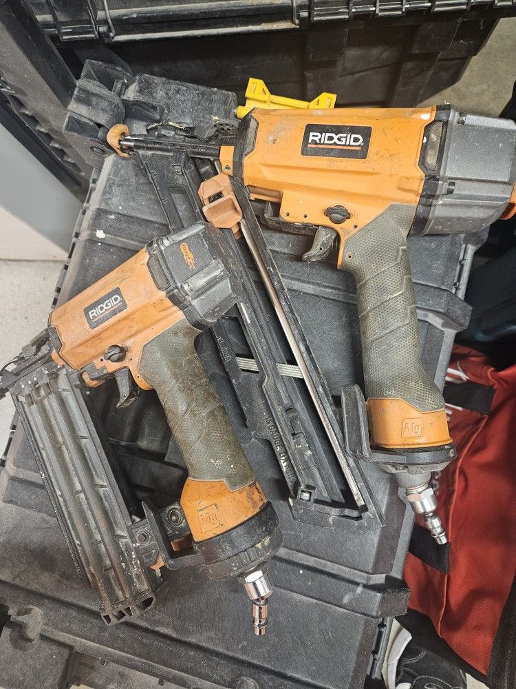 Ridgid 15 Ga Nailer And 18 Ga Finish Nailer