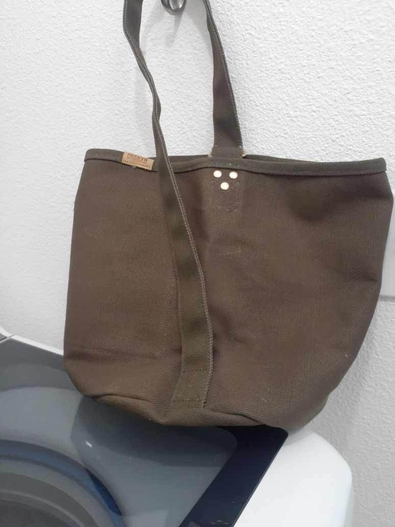 Duluth Trading Bucket Shoulder bag 