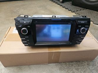 2015 Toyota Corolla LE stock stereo