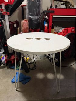 Children’s circular activity round table