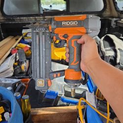 Ridgid 18 Gauge Brand Nail Gun