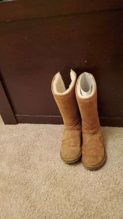 Uggs boots with zipper