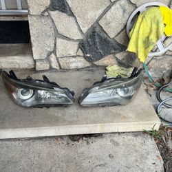 2015 Toyota Camry Headlights 