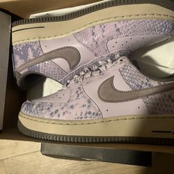 NIKE Air Force 1  ‘07