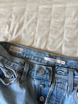 Levi jeans