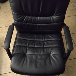 $75 chairworks comfortable chair