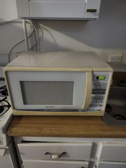 Microwave Oven
