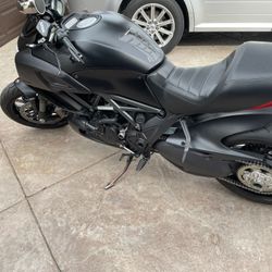 Ducati Diavel 2015 Clean Title 