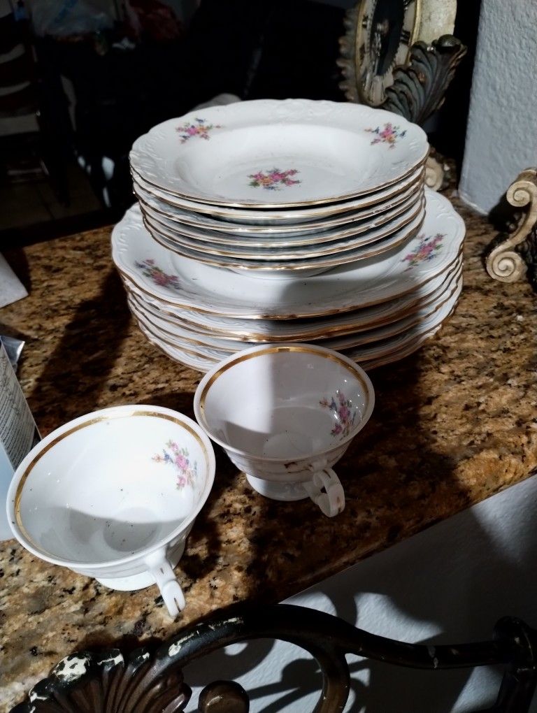 Antique Dish Set for Sale in Houston, TX - OfferUp