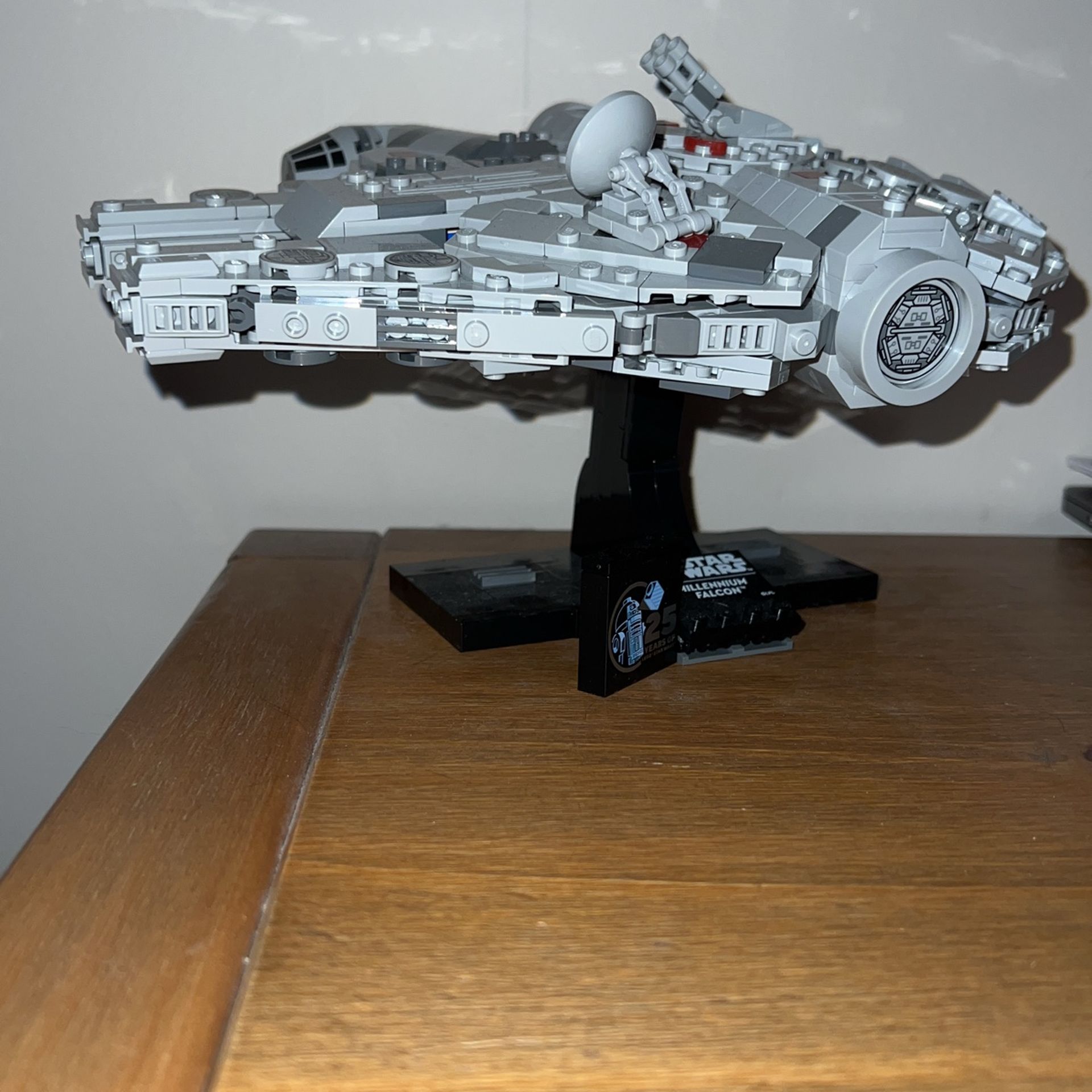 Lego Star Wars Millennium Falcon