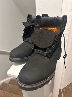 Black Timberlands size 9.5