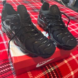 New Nike Vapor Max Plus Size 8.5 Men