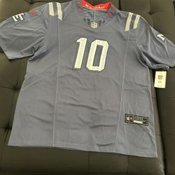Drake Maye #10 Patriots 2025 Rivalries Series Jersey Size XL Mens