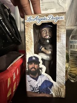 Bobble Head