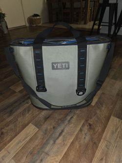 YETI Hopper Soft-Sided Cooler Bag
