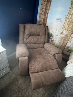 Recliner chair