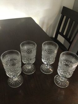 VINTAGE CRYSTAL WINE GLASSES, SET Of 4