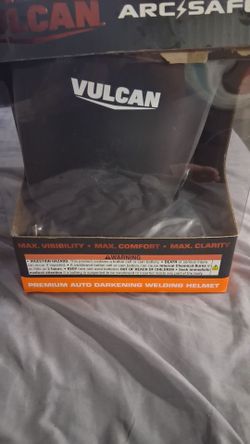 Welding helmet