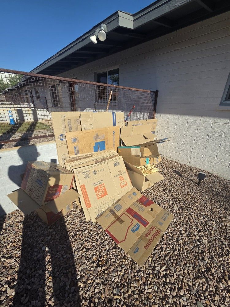 FREE MOVING BOXES!!