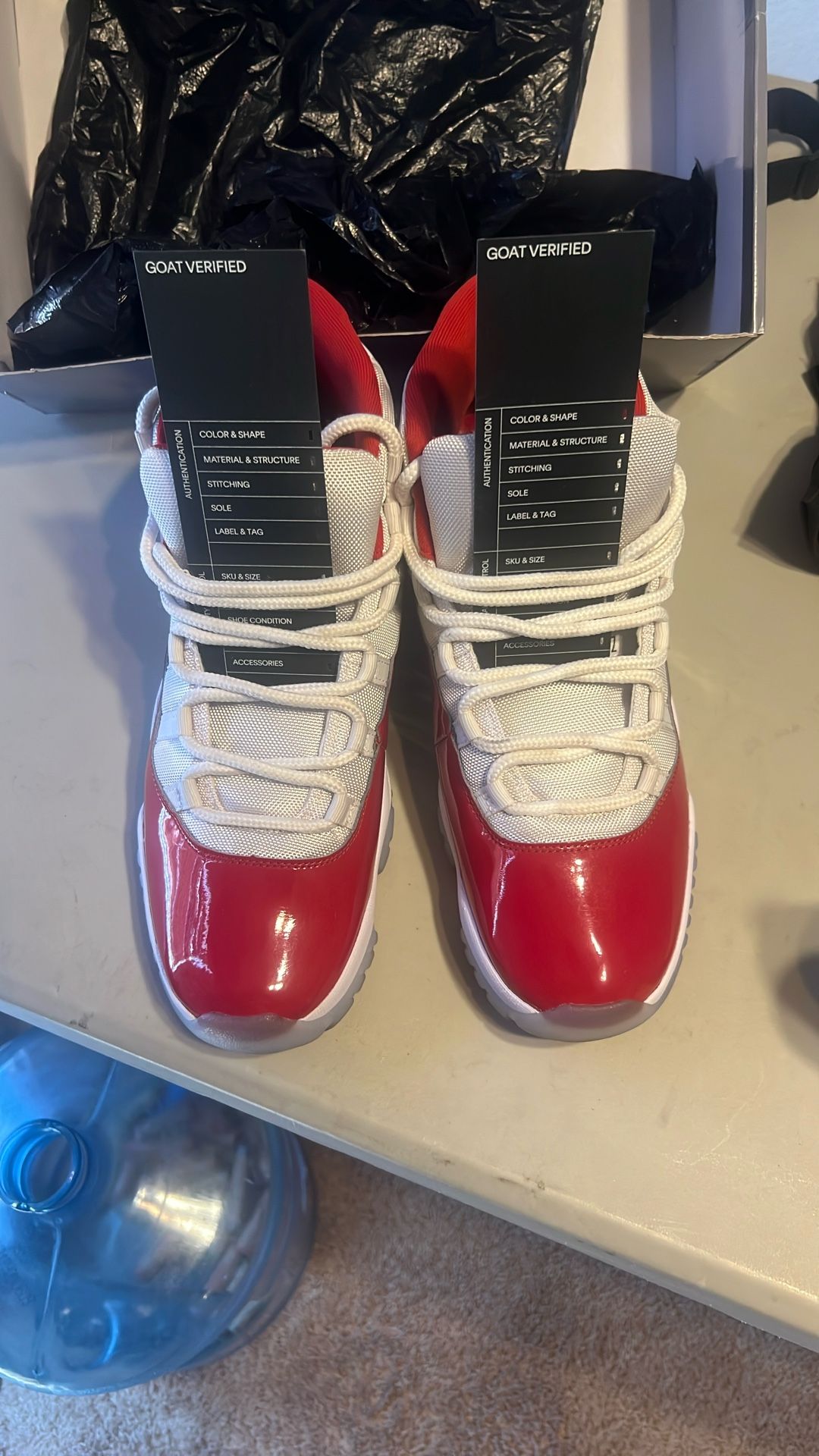 Jordan Cherry 11 OG Box