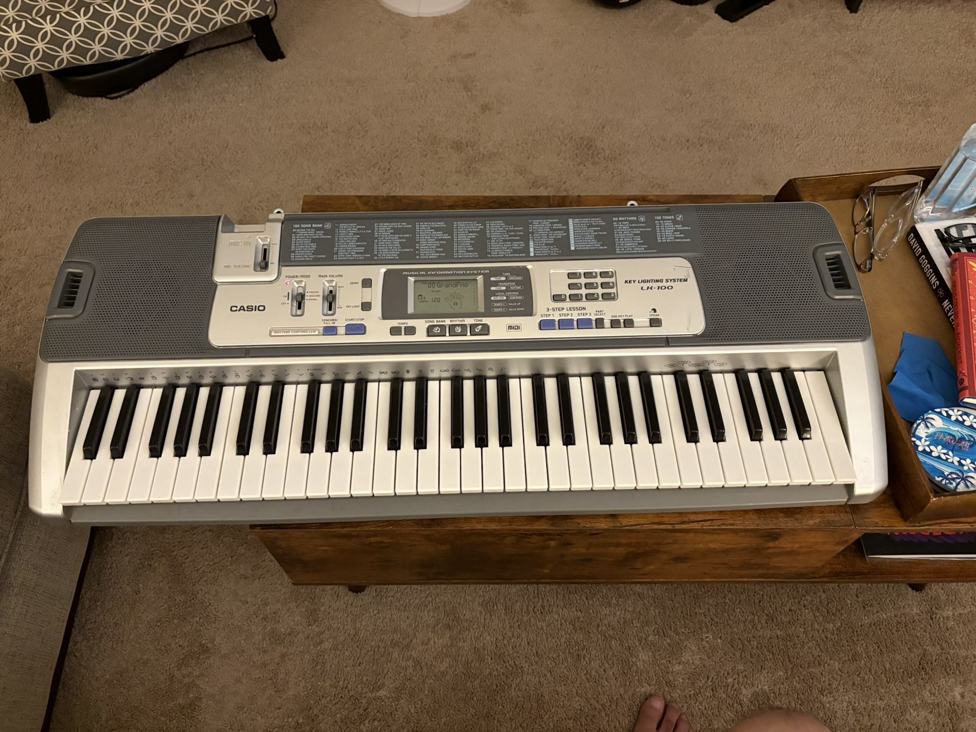 Casino LK-100  Learning keyboard 